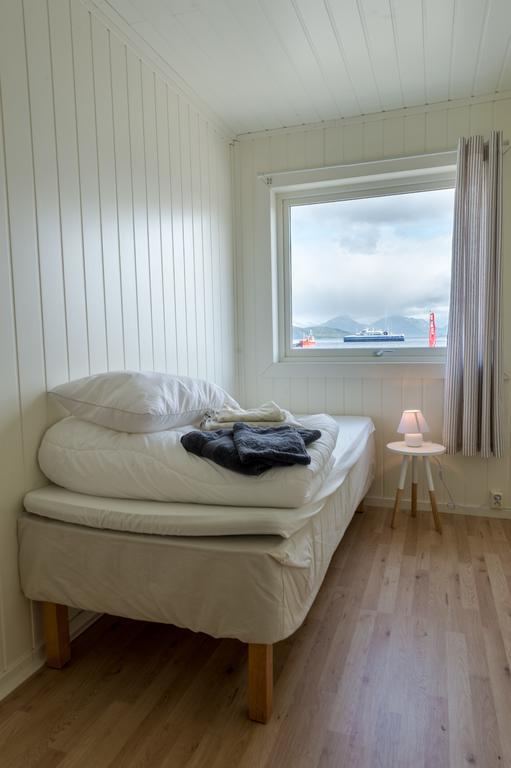 Aurora Harbour House Lodingen Exterior photo